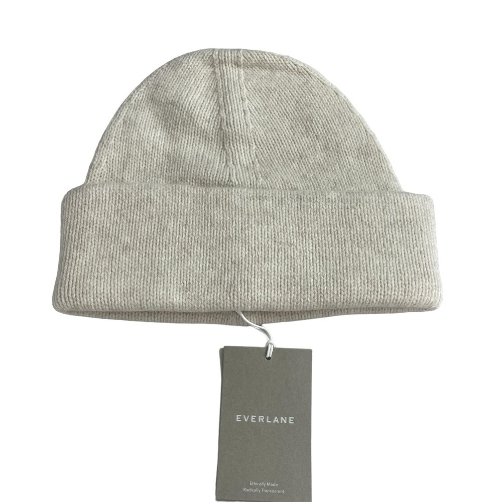 Everlane Felted Merino Wool Beanie Hat in Heathered Oat One Size NWT - Picture 3 of 9